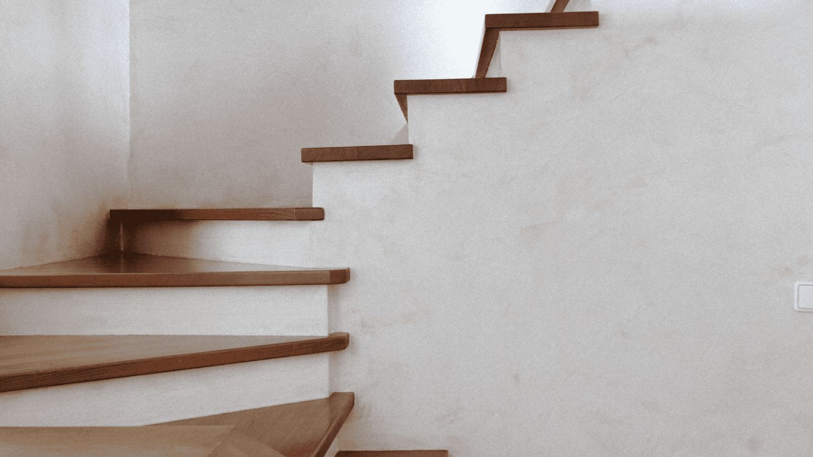 Two-tone stairs, Contact Renovations blog