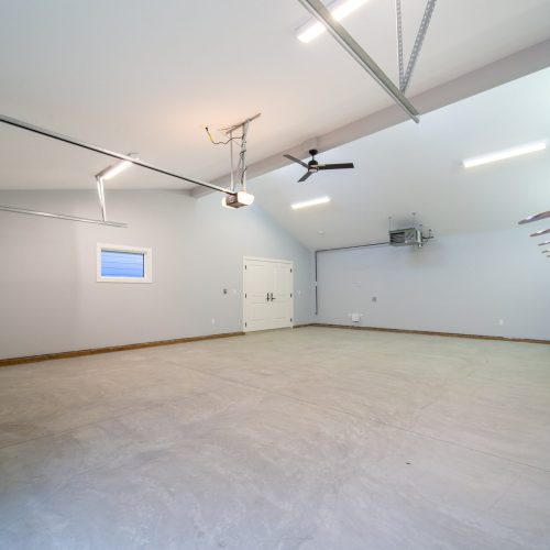 spray foam insulation for year-round efficiency in edmonton