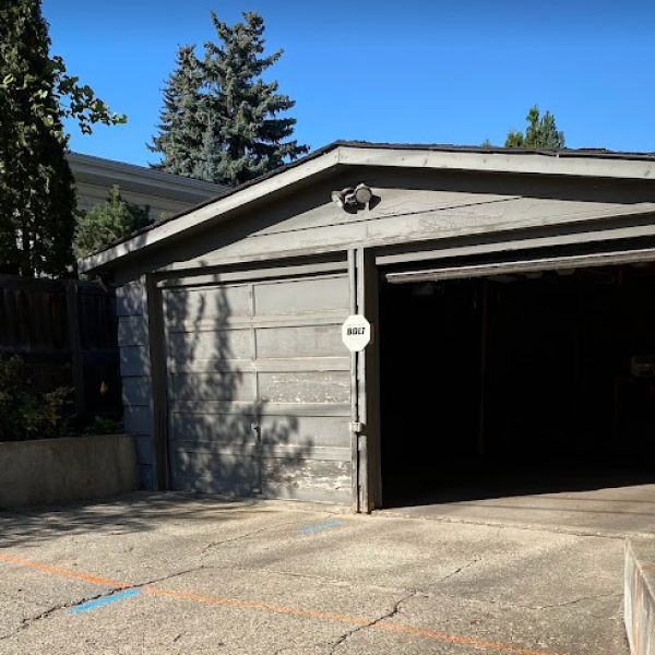 PARKVIEW GARAGE BEFOREE